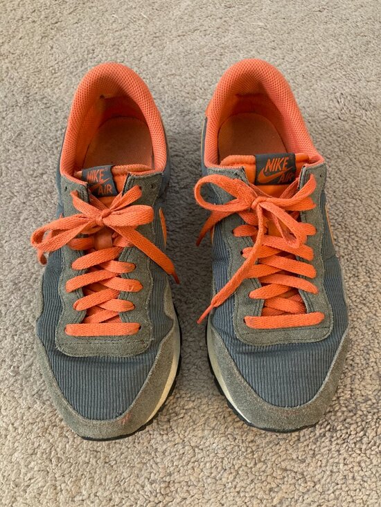 Nike Shoes - Nike AIR Pegasus 407477-302 women's size 9.5 suede low top sneakers orange gray